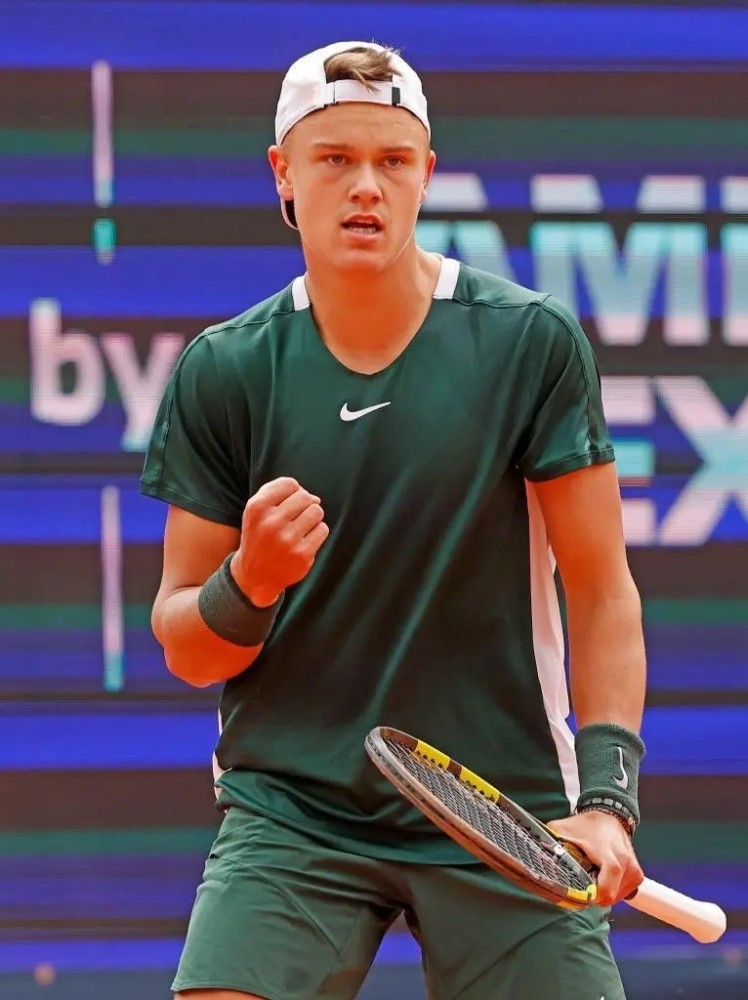 体育陈梦奥运圆梦 家人热血沸腾