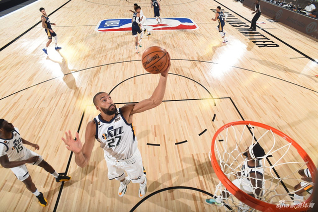 体育前国奥核心胡靖航抵达济南 多面手属性获泰山队青睐